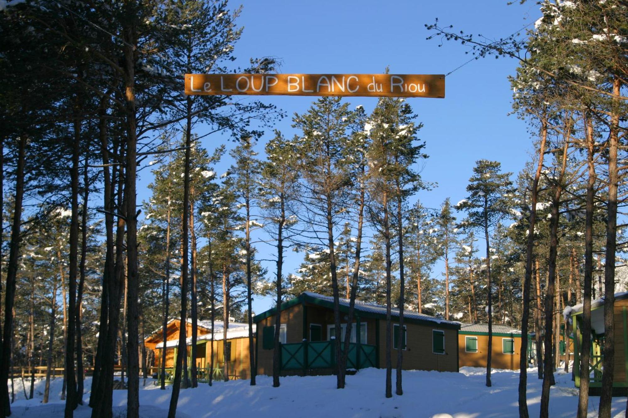 Отель Parc Residentiel De Loisir : Le Loup Blanc Du Riou Барселоннет Экстерьер фото