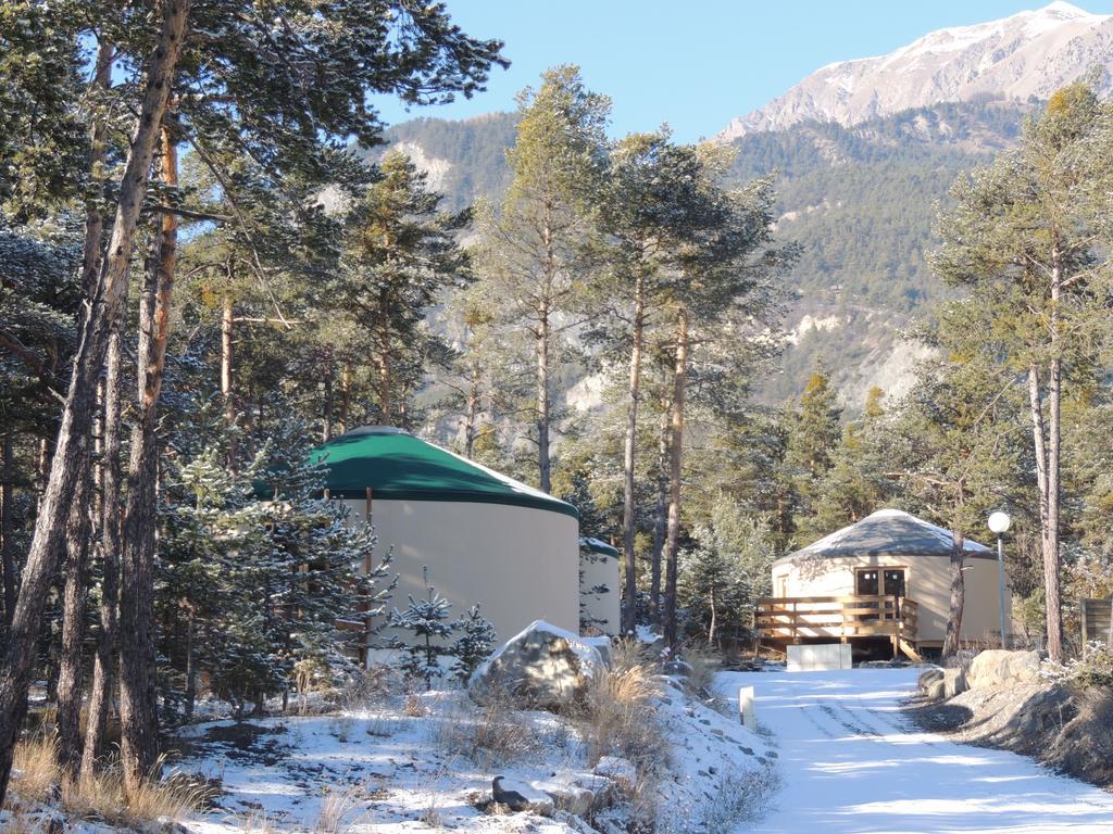 Отель Parc Residentiel De Loisir : Le Loup Blanc Du Riou Барселоннет Экстерьер фото