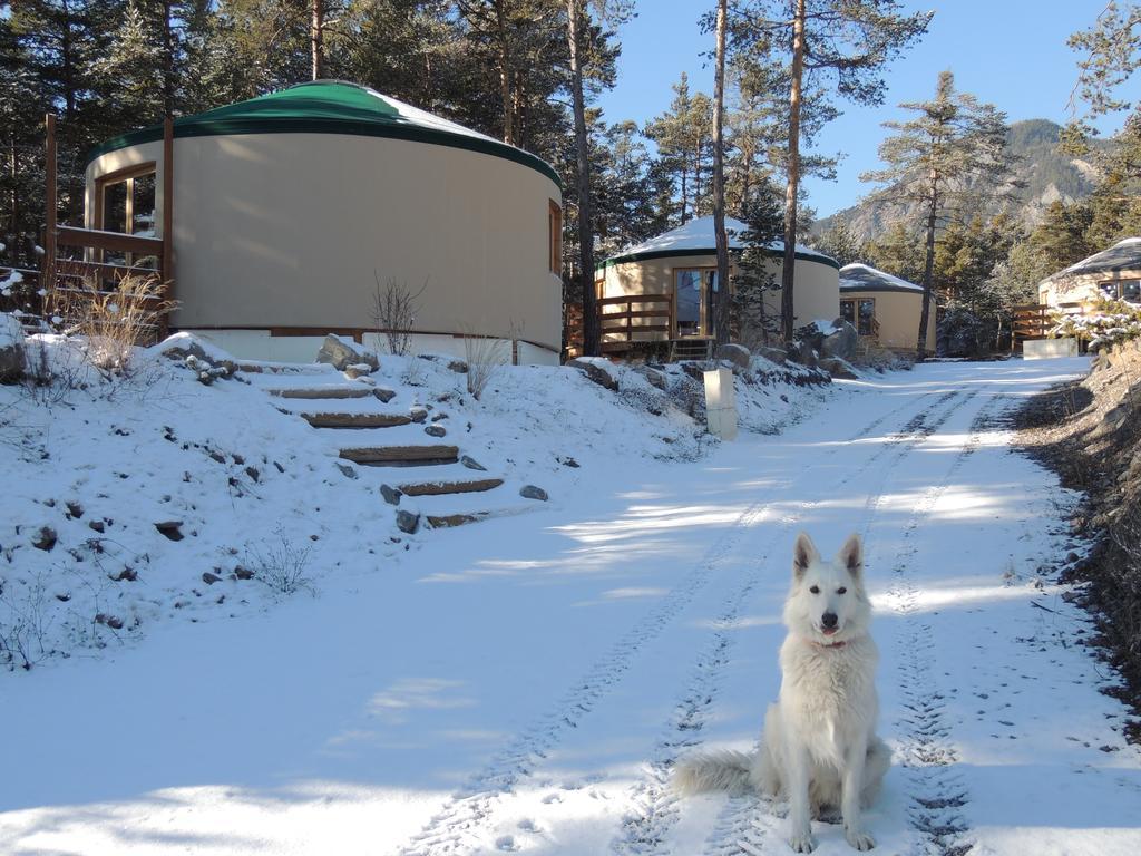 Отель Parc Residentiel De Loisir : Le Loup Blanc Du Riou Барселоннет Экстерьер фото